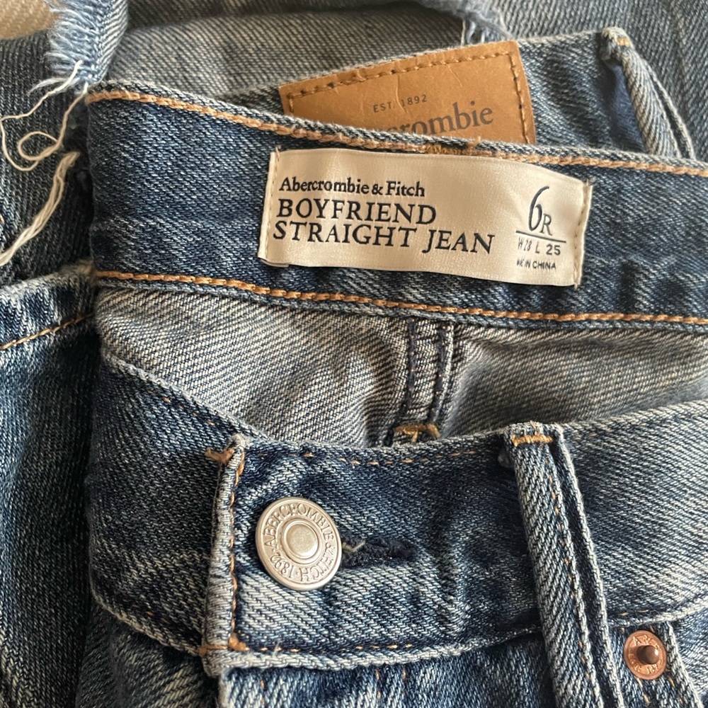 Abercrombie and Fitch women’s jeans size 6 - Picture 5 of 7